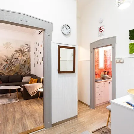 Διαμέρισμα Stylish Modern Next To New York Cafe Βουδαπέστη