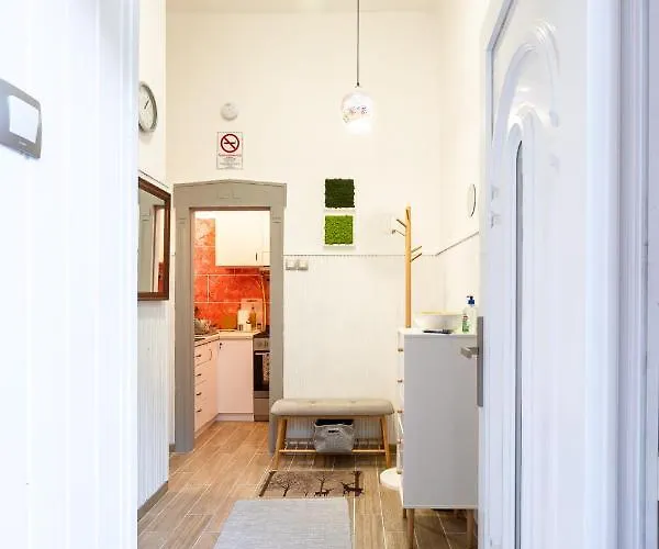 Appartement Stylish Modern Next To New York Cafe